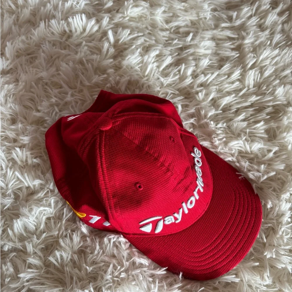 TaylorMade Burner red embroidered golf hat, adjustable T max gear one size